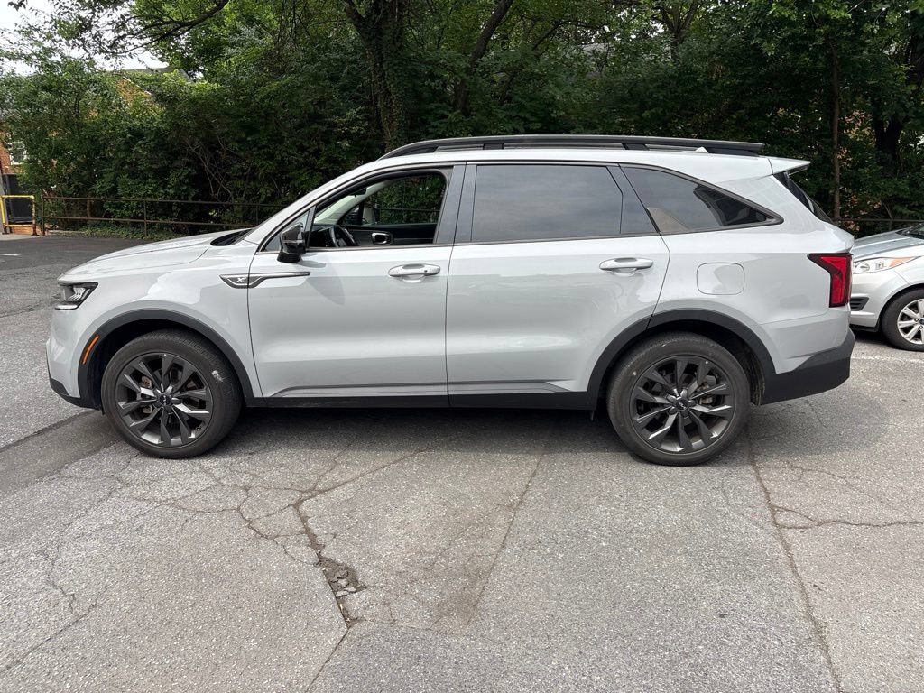 Certified 2022 Kia Sorento X-Line EX AWD/4WD image 6