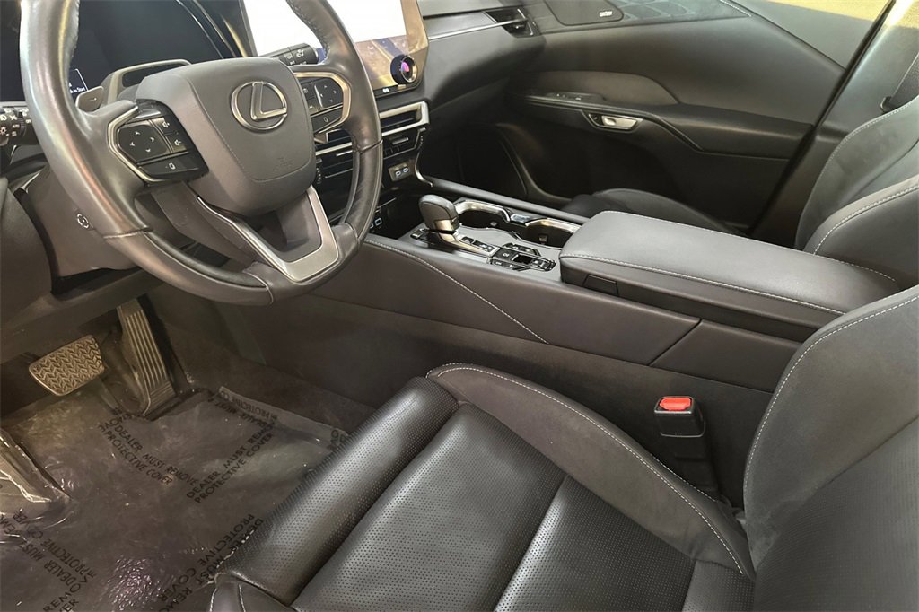 Used 2024 Lexus RX 350 AWD image 9