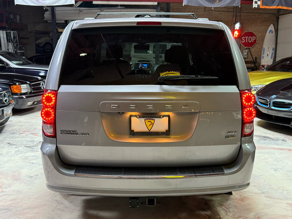 Used 2018 Dodge Grand Caravan SXT FWD image 8