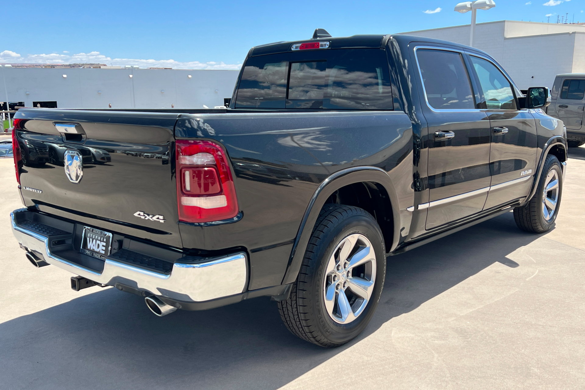Used 2022 RAM 1500 Limited AWD/4WD image 5