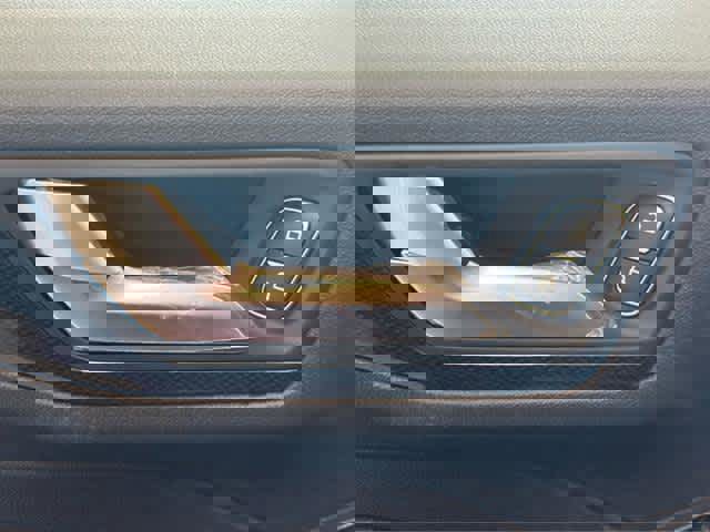 New 2025 Ford Escape ST-Line w/ Cold Weather Package image 10