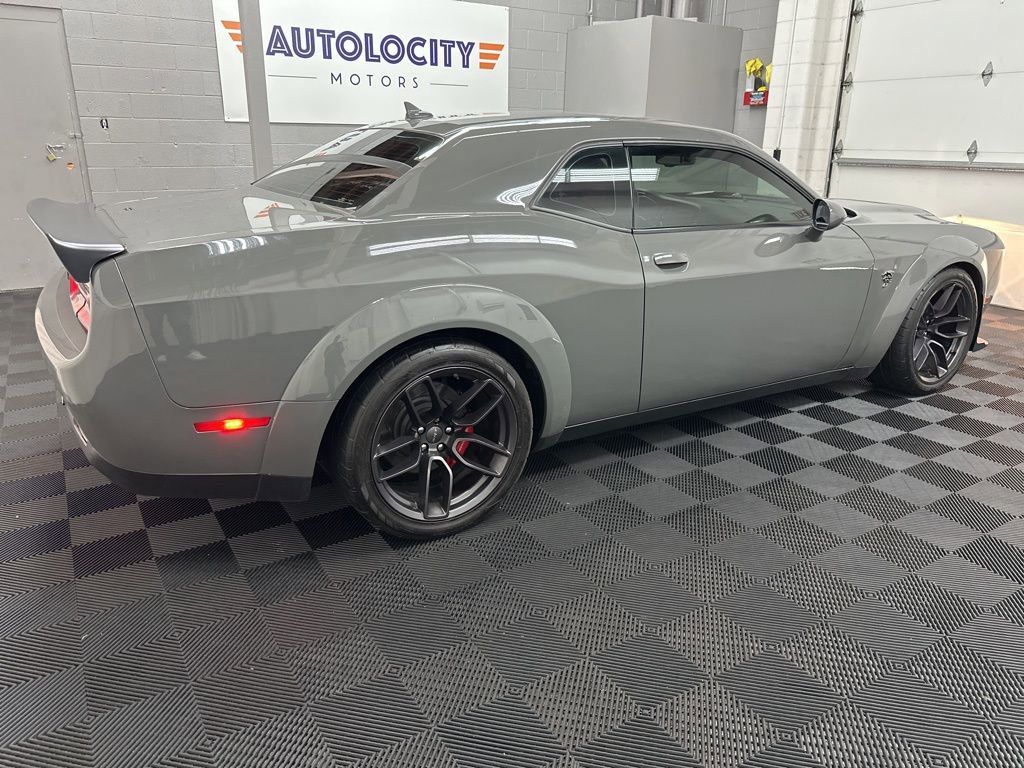 Used 2019 Dodge Challenger SRT Hellcat RWD image 10