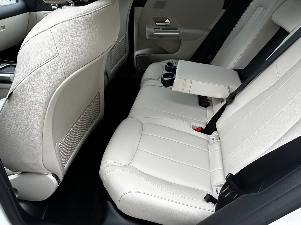 Certified 2025 Mercedes-Benz GLA 250 4MATIC image 24