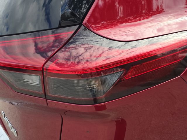 Certified 2022 Nissan Rogue Platinum w/ Head-Up Display Package image 11