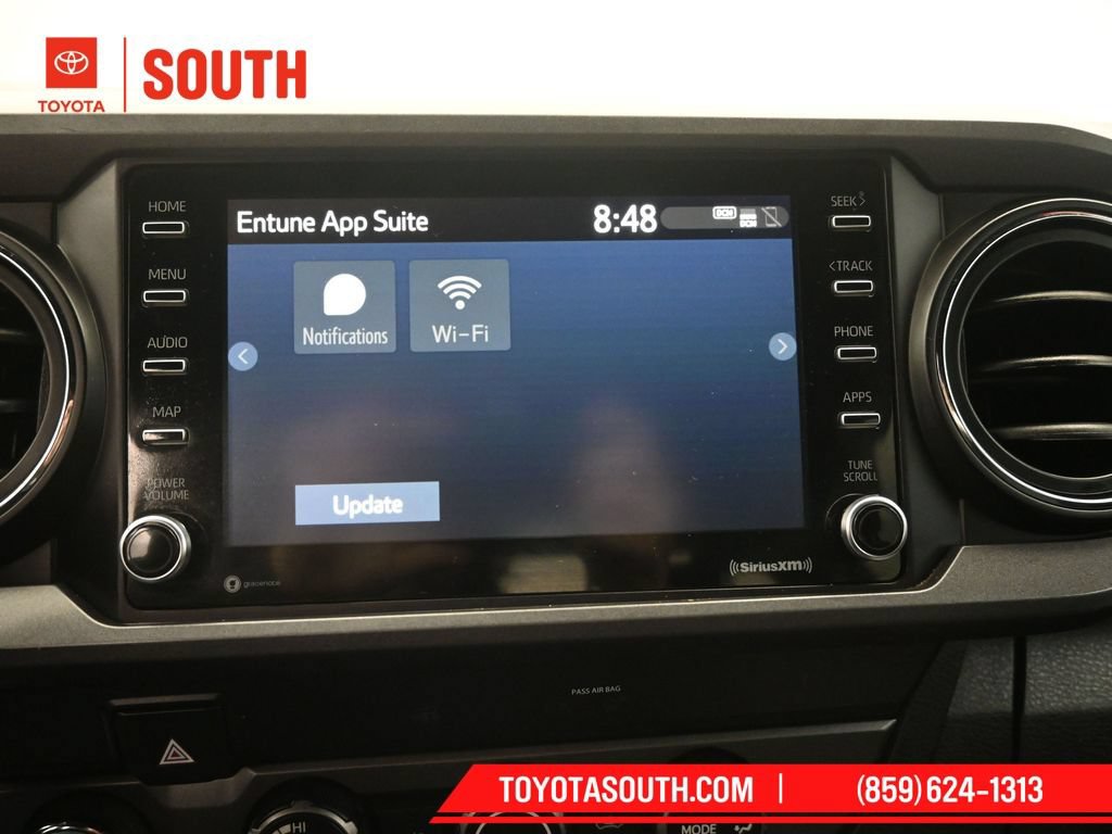 Used 2020 Toyota Tacoma TRD Off-Road AWD/4WD image 15