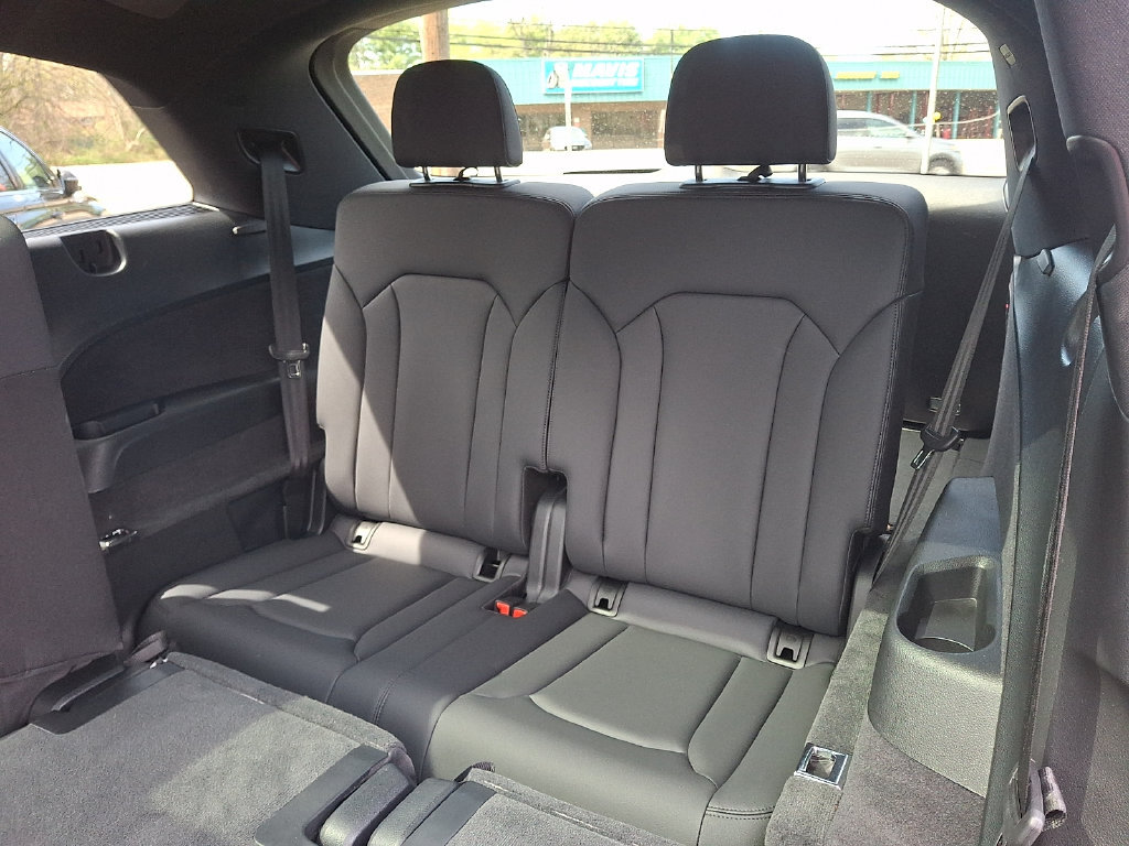 Used 2025 Audi Q7 3.0T Premium Plus AWD/4WD image 15