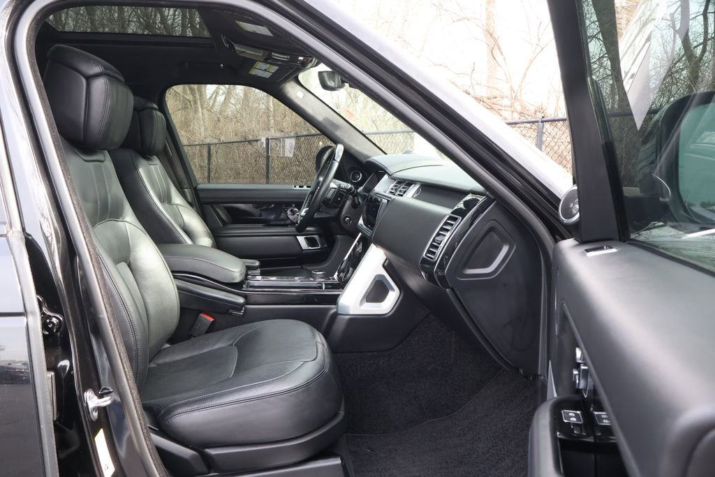 Used 2021 Land Rover Range Rover P525 Westminster Edition LWB image 41