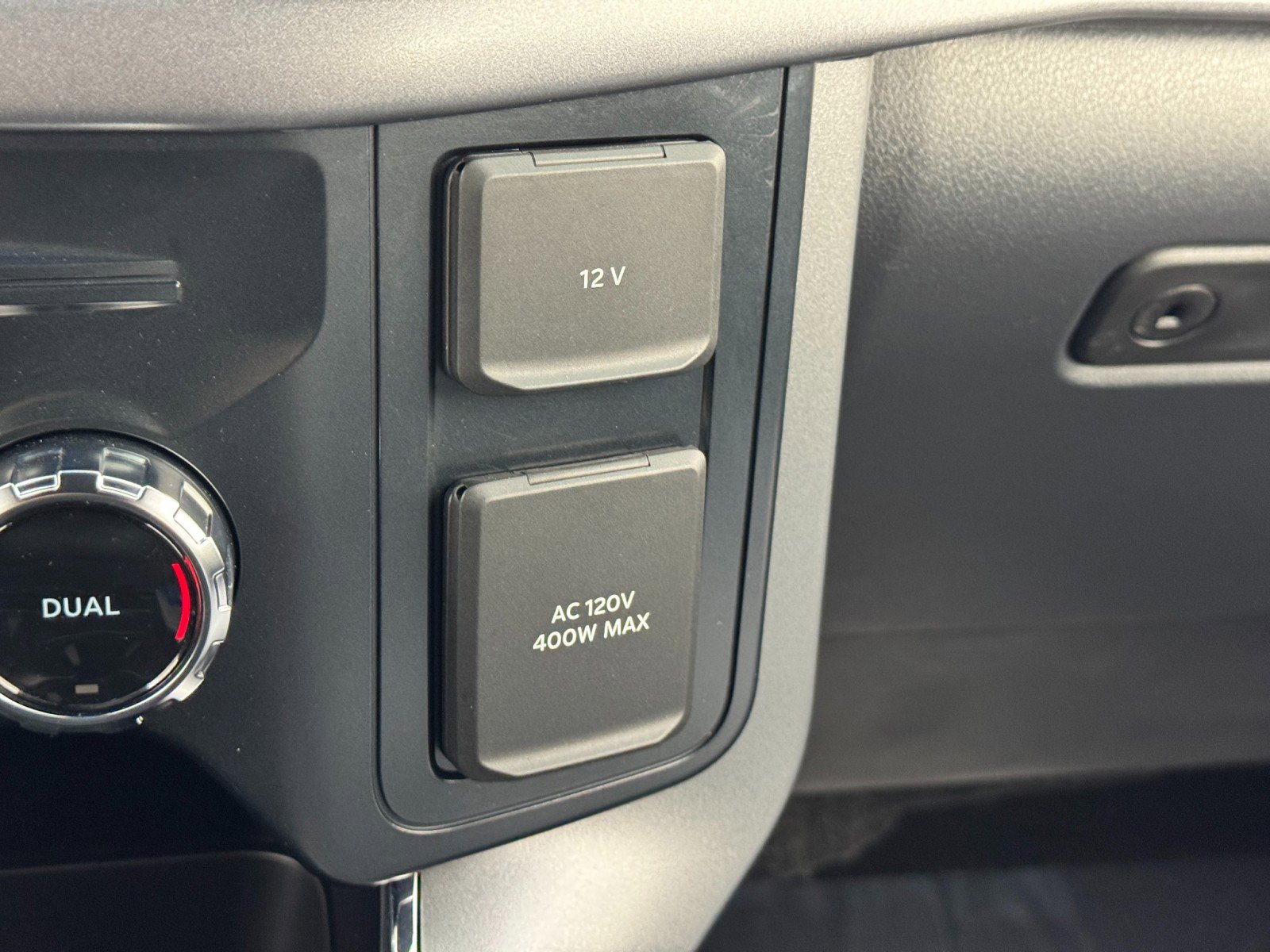 Used 2025 Ford F150 XLT w/ Equipment Group 301A Standard image 31