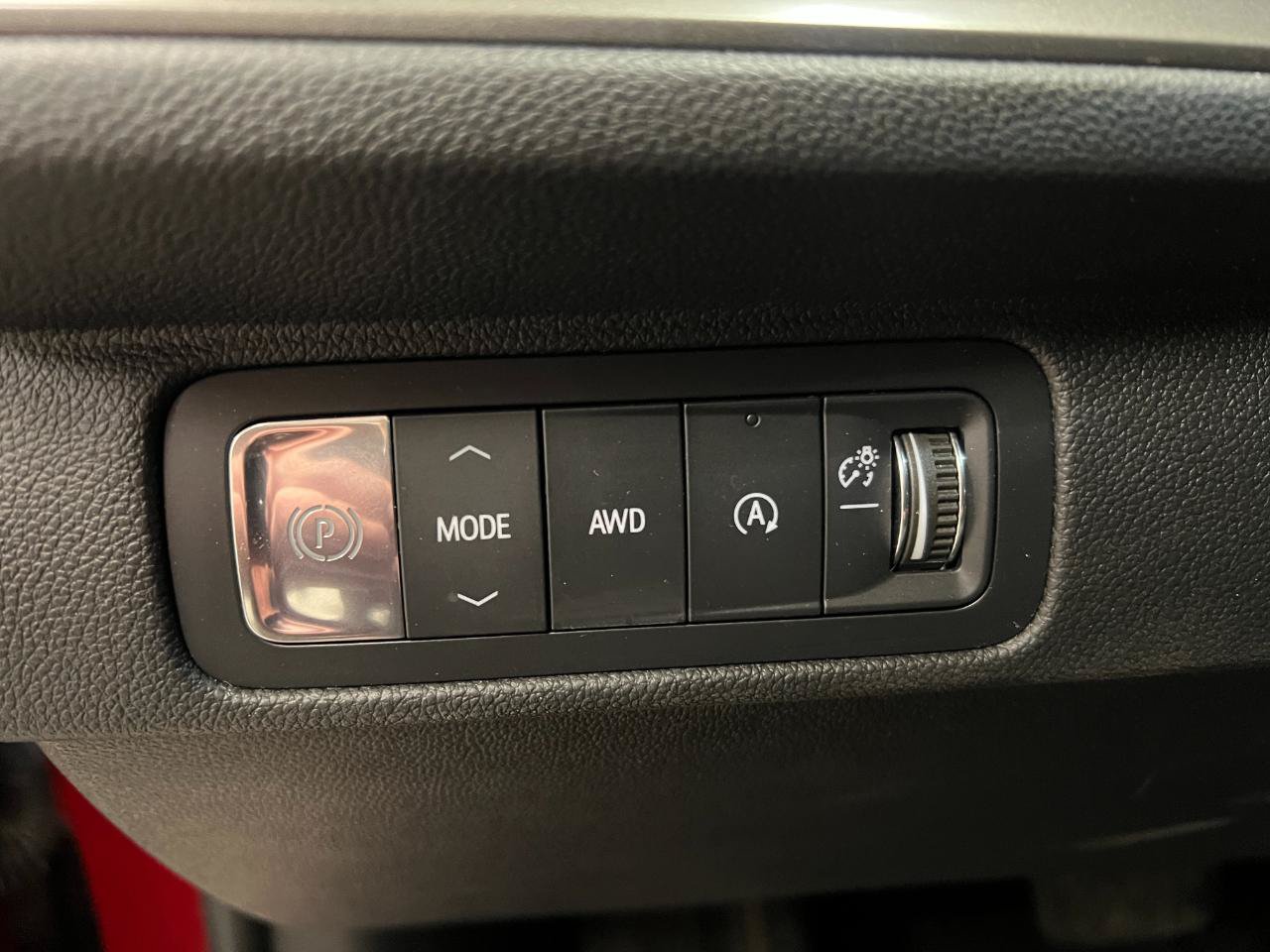 Used 2026 Chevrolet Traverse LT AWD/4WD image 35