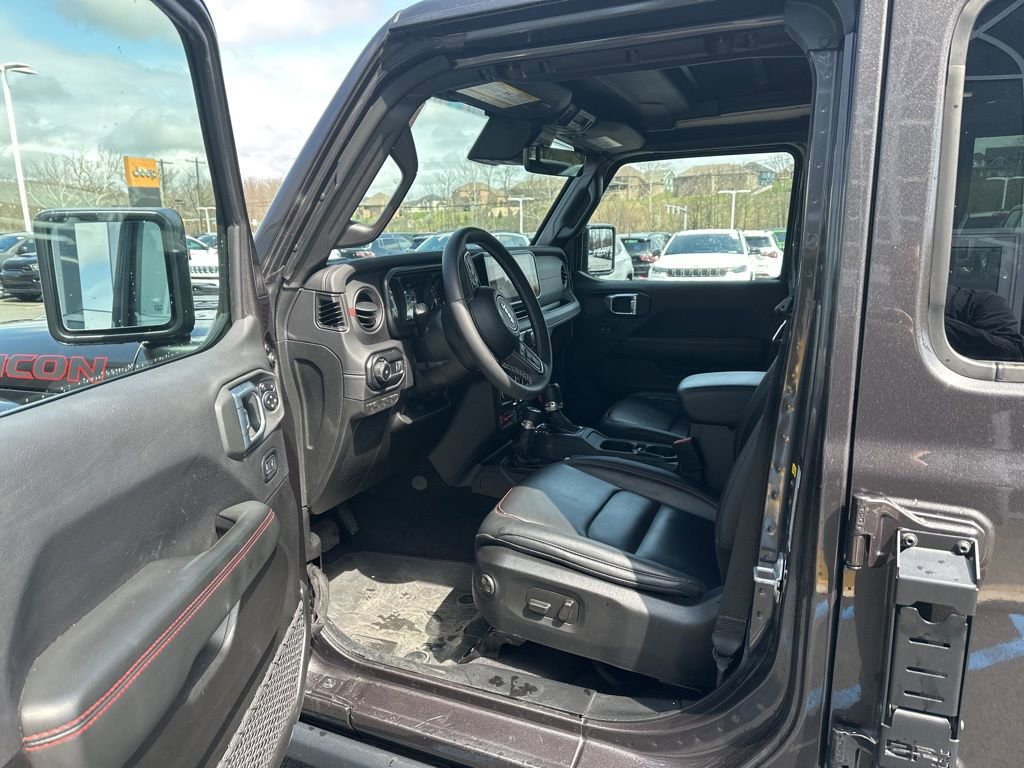 Certified 2025 Jeep Wrangler Unlimited Rubicon image 8