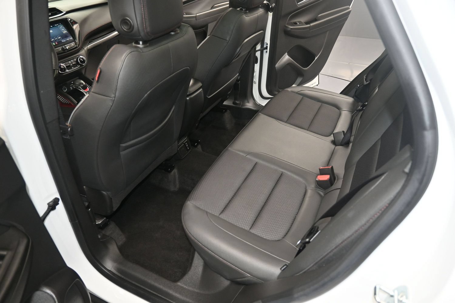 Used 2023 Chevrolet TrailBlazer RS w/ Sun and Liftgate Package AWD/4WD image 30