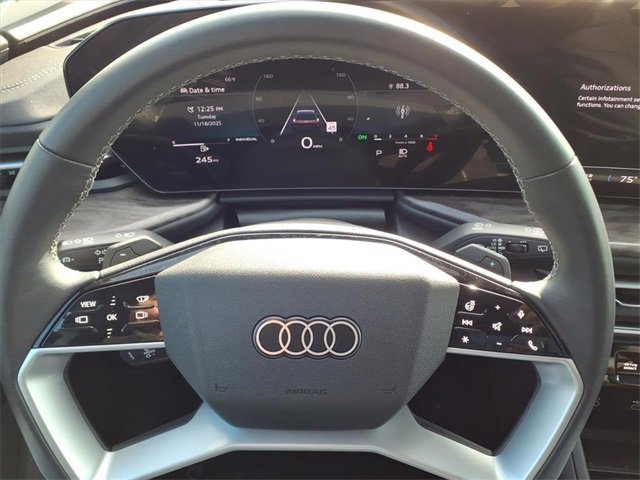 Used 2025 Audi Q5 Premium Plus w/ Premium Plus image 16