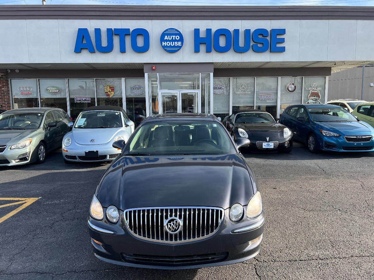 Used 2009 Buick LaCrosse CX image 2