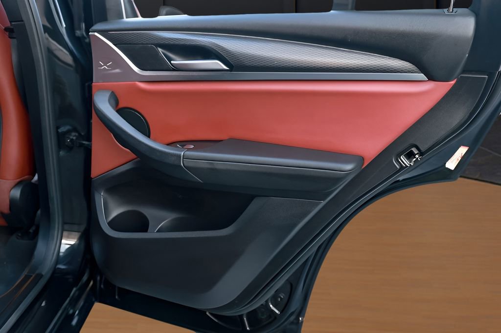 Used 2022 BMW X4 xDrive30i w/ M Sport Package 2 image 29