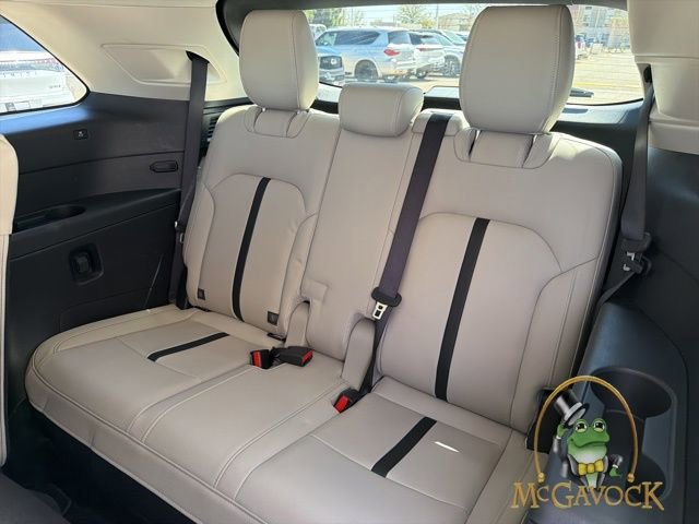 Used 2024 MAZDA CX-90 3.3 Turbo w/ Preferred Package image 19