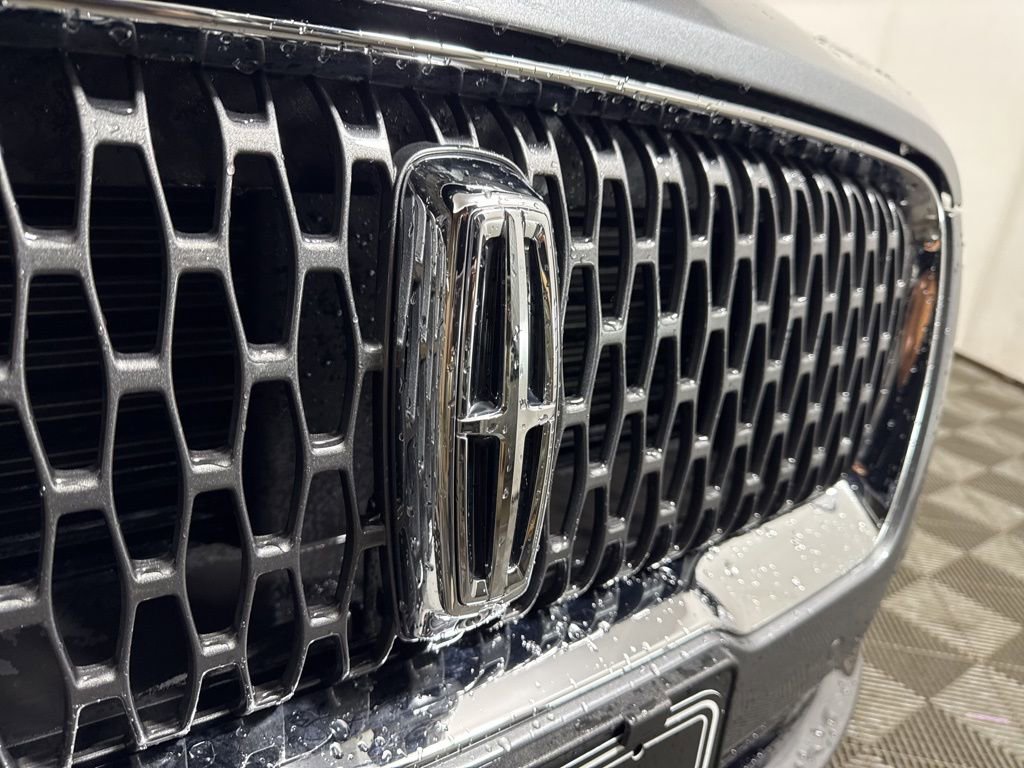 Certified 2022 Lincoln Corsair Reserve w/ Equipment Group 201A image 11