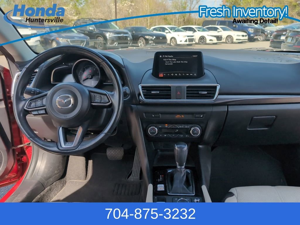 Used 2018 MAZDA MAZDA3 Grand Touring image 16