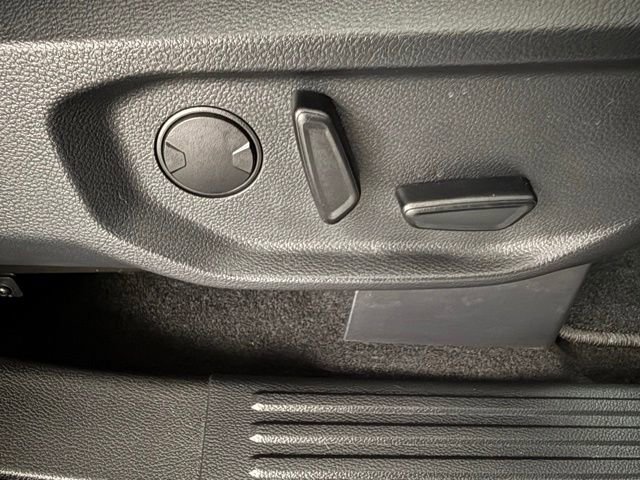 Used 2024 Ford Ranger Lariat w/ Advanced Towing Package image 34