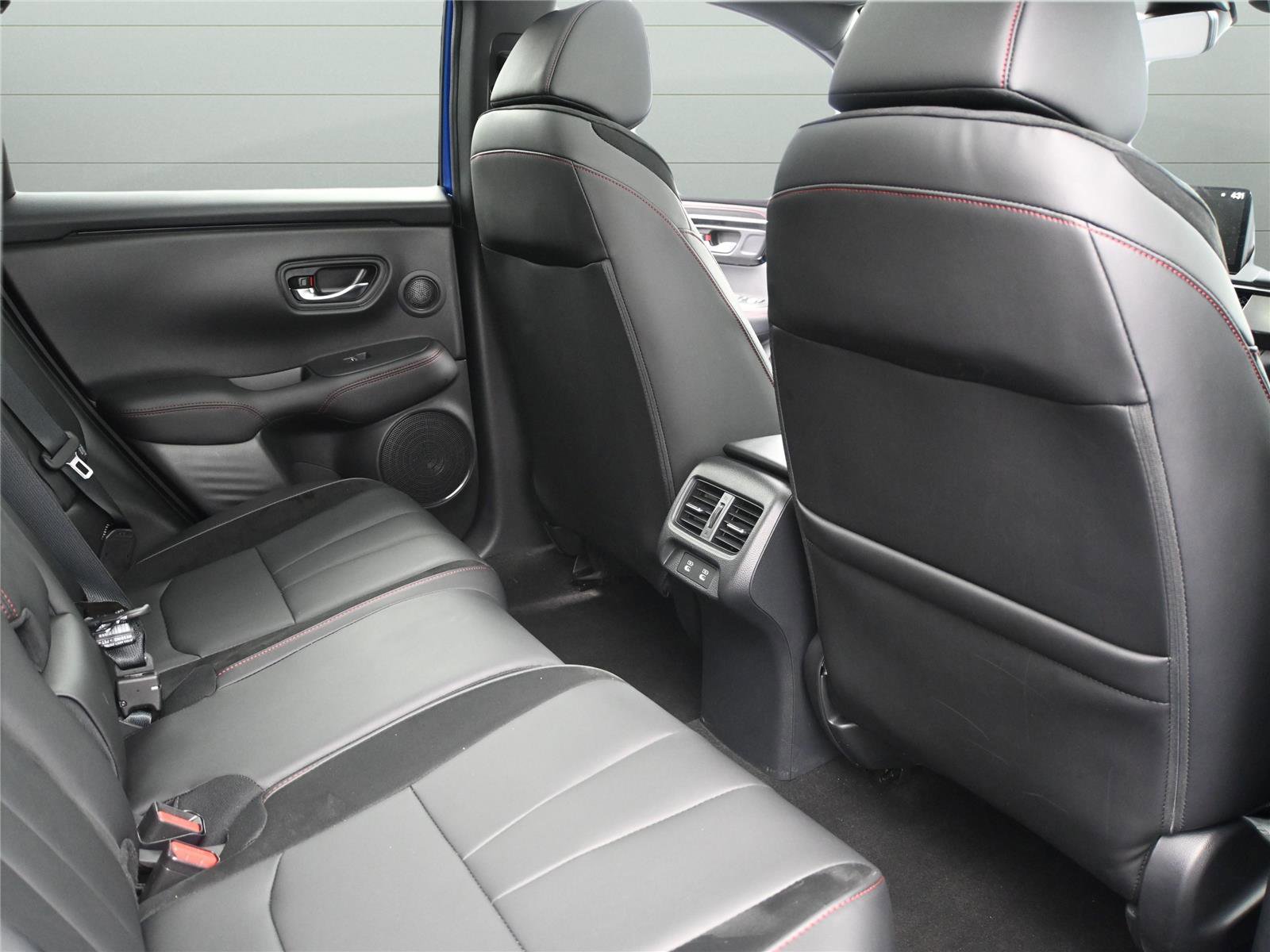 Certified 2025 Acura ADX A-Spec image 21