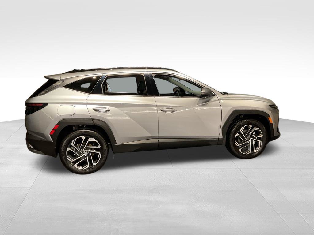New 2026 Hyundai Tucson Limited AWD/4WD image 3