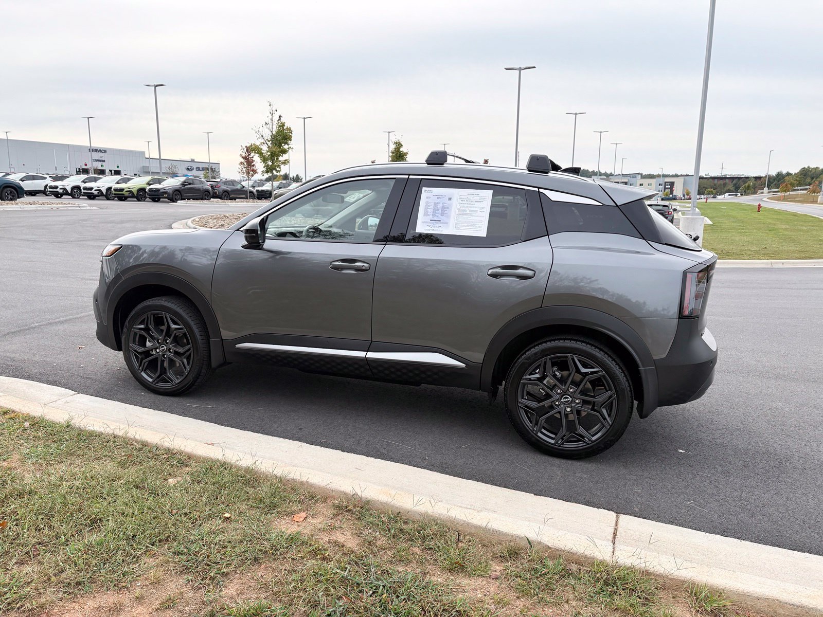 Used 2026 Nissan Kicks SR w/ Cold Weather Package AWD/4WD image 5