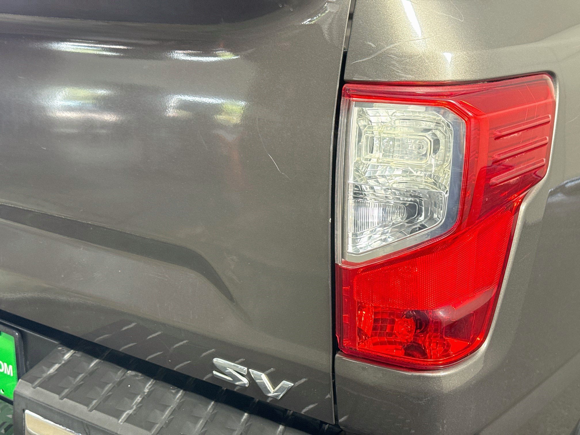 Used 2017 Nissan Titan SV RWD image 32