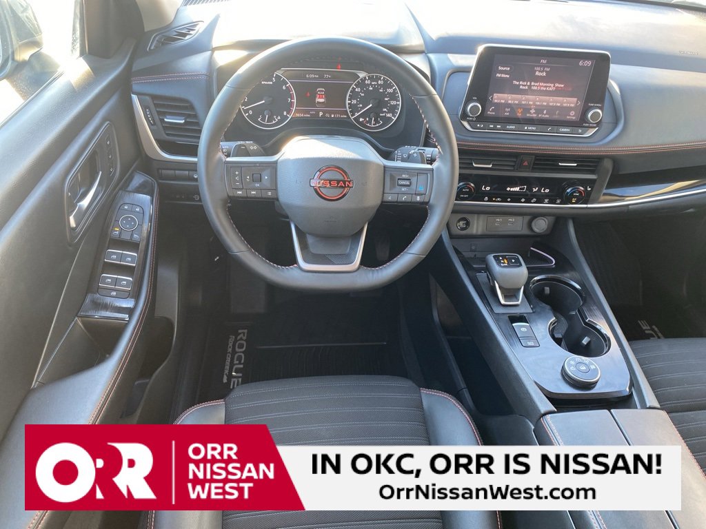 Used 2025 Nissan Rogue SV w/ Rock Creek Premium Package image 22
