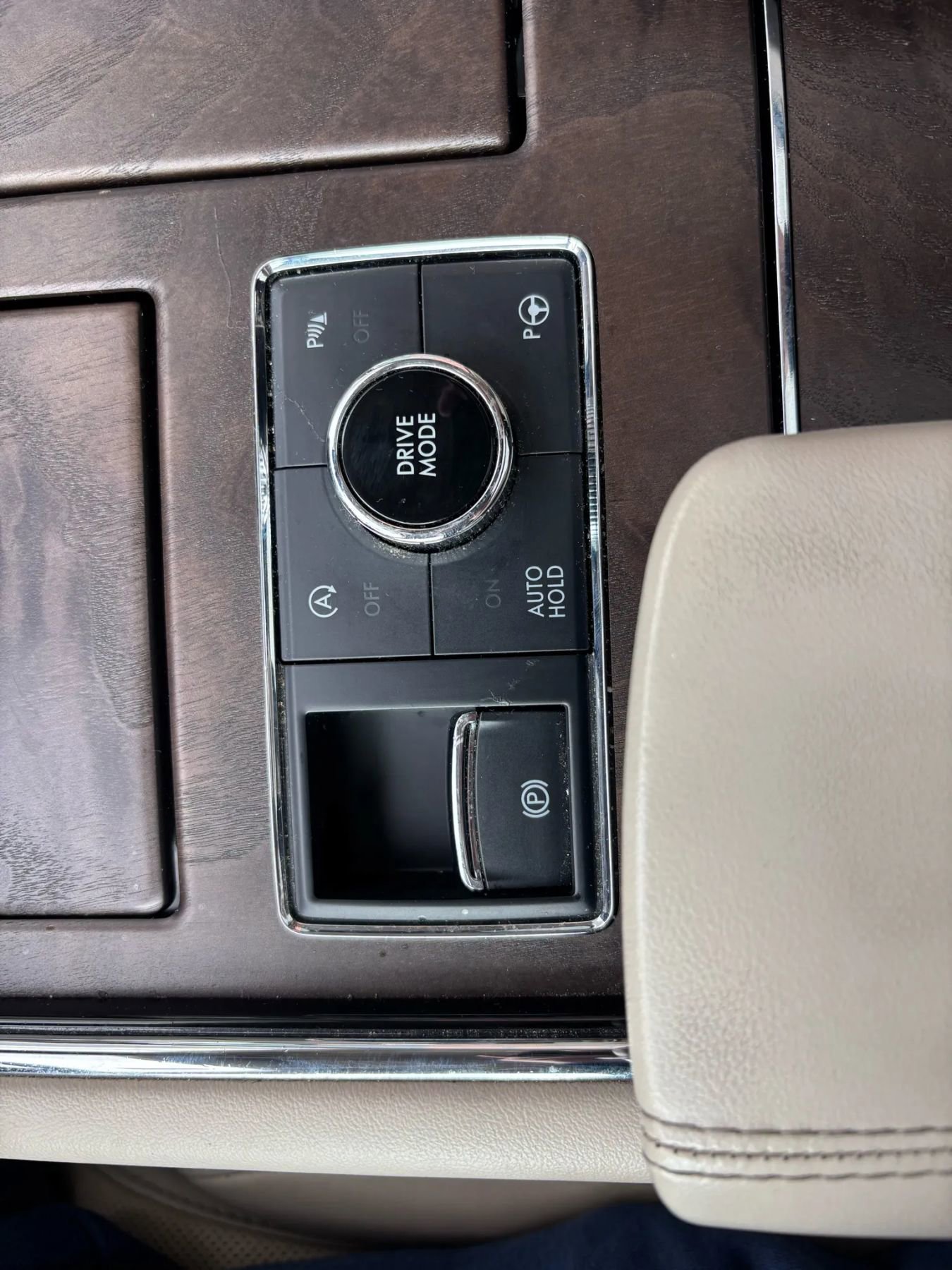 Used 2020 Lincoln Navigator Reserve w/ Luxury Package image 27