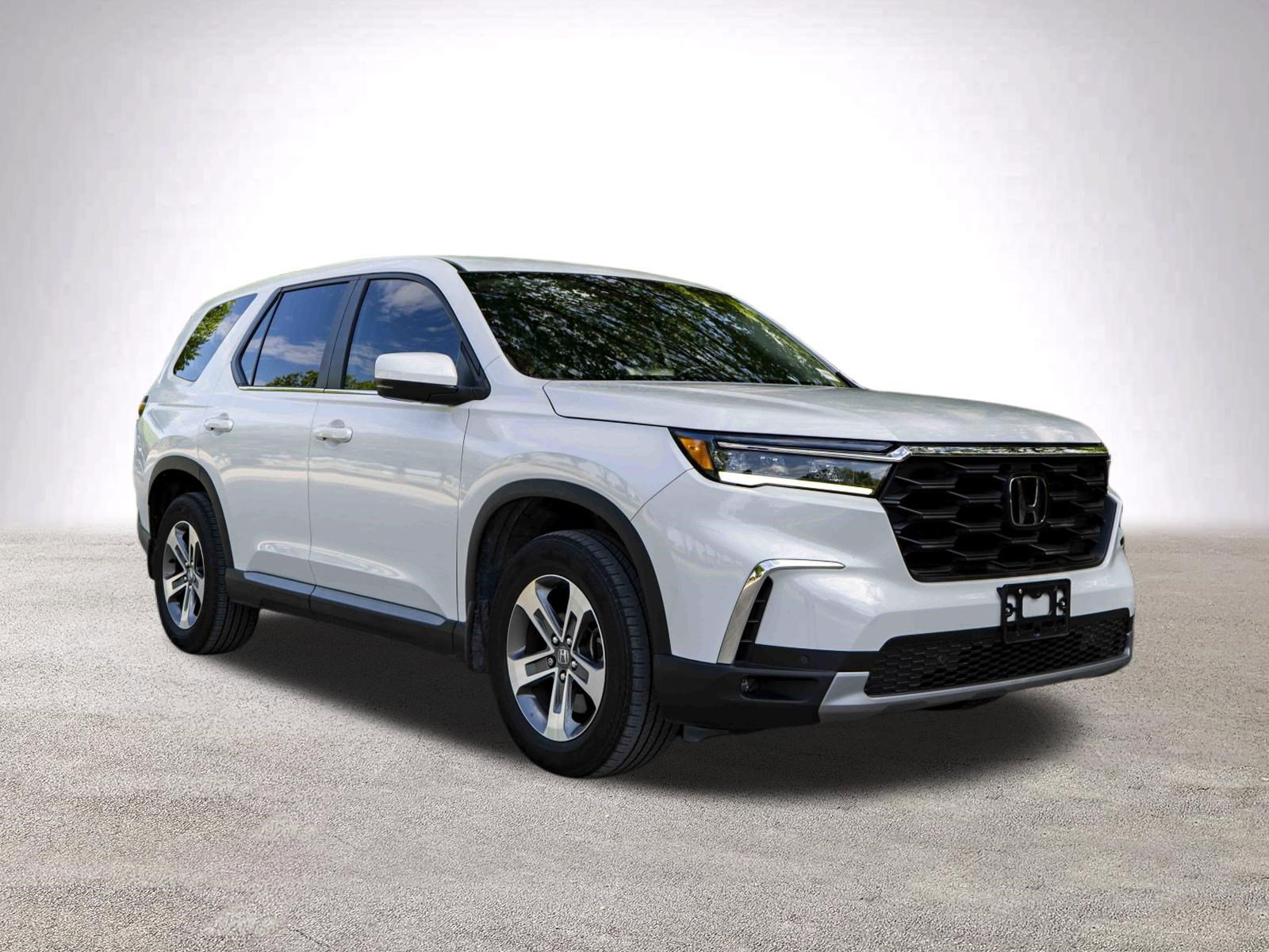 Used 2023 Honda Pilot EX-L image 2