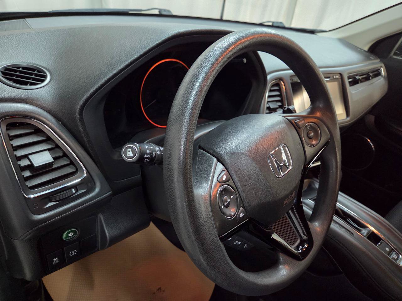 Used 2018 Honda HR-V EX image 17