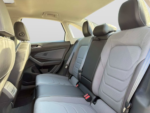New 2027 Volkswagen Jetta SEL FWD image 13