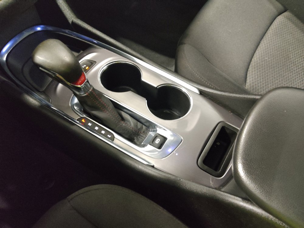 Used 2022 Chevrolet Malibu RS image 26