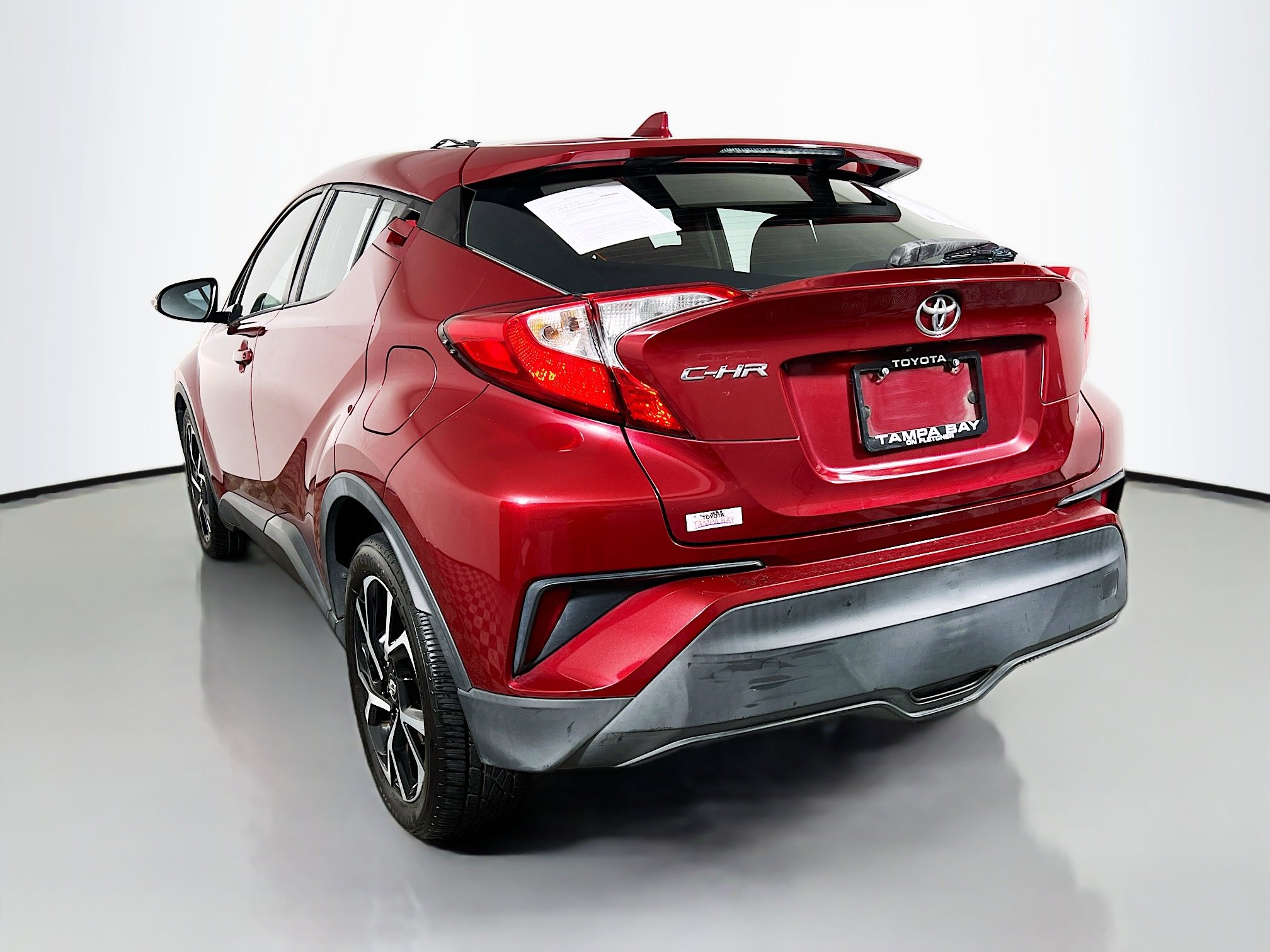 Used 2018 Toyota C-HR XLE image 8