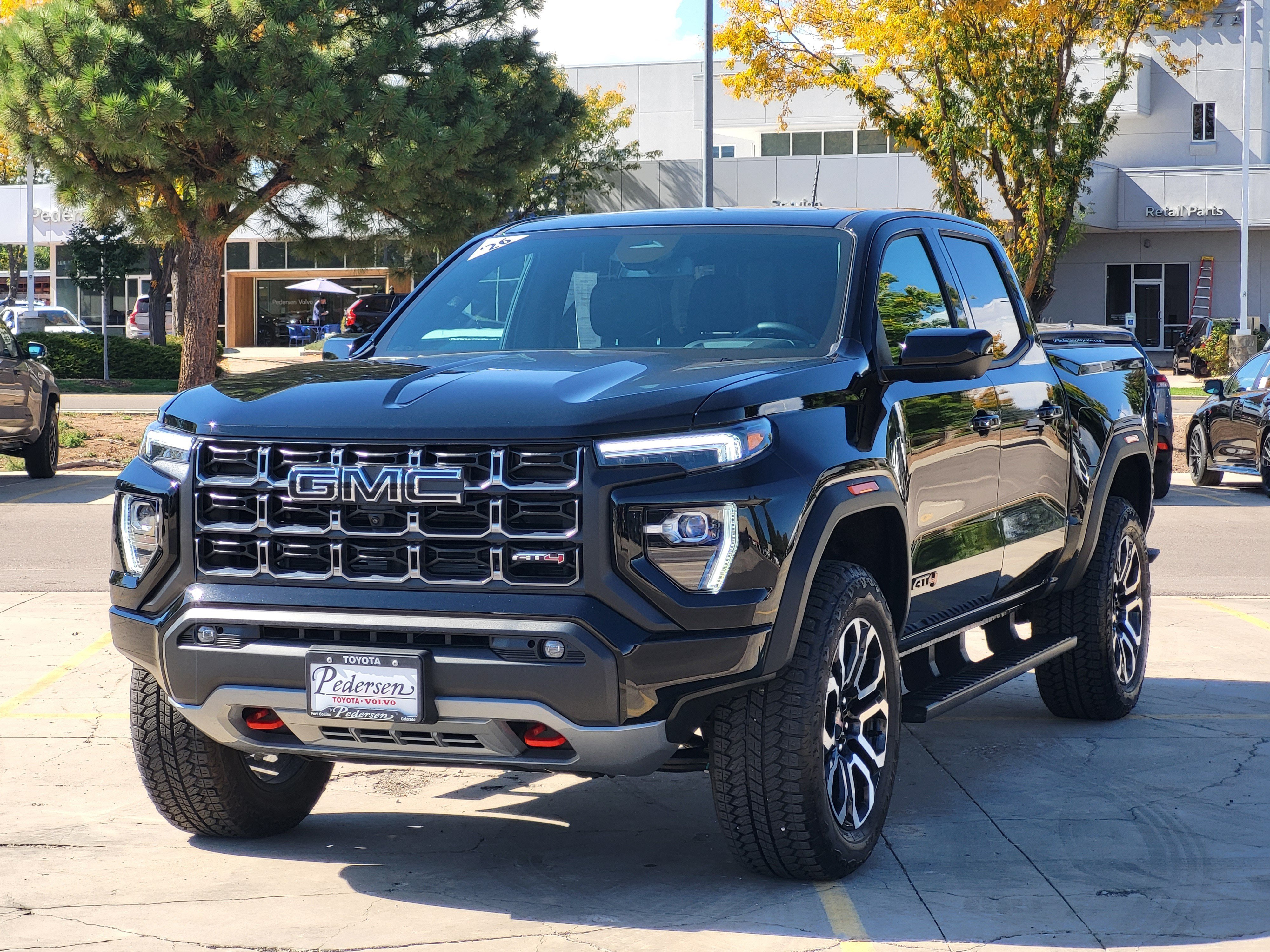 Used 2026 GMC Canyon AT4 w/ Technology Plus Package AWD/4WD image 4