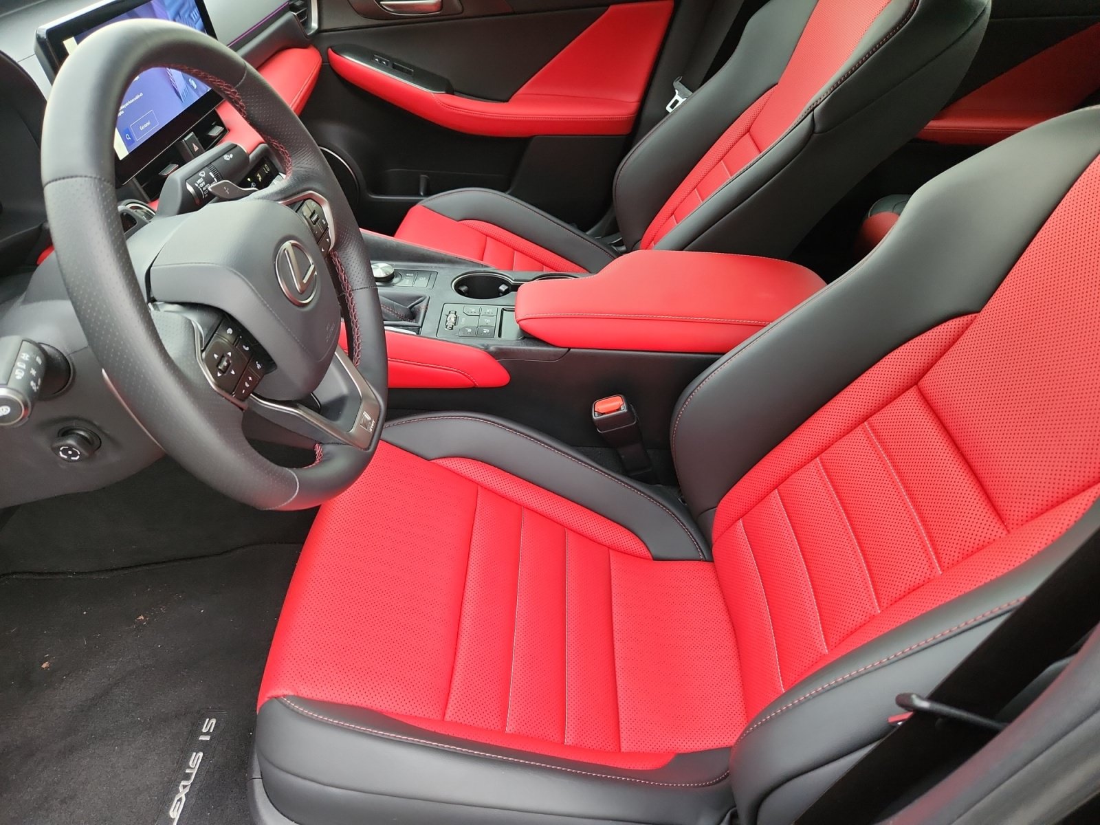 Used 2026 Lexus IS 350 F Sport w/ Technology Package RWD image 29