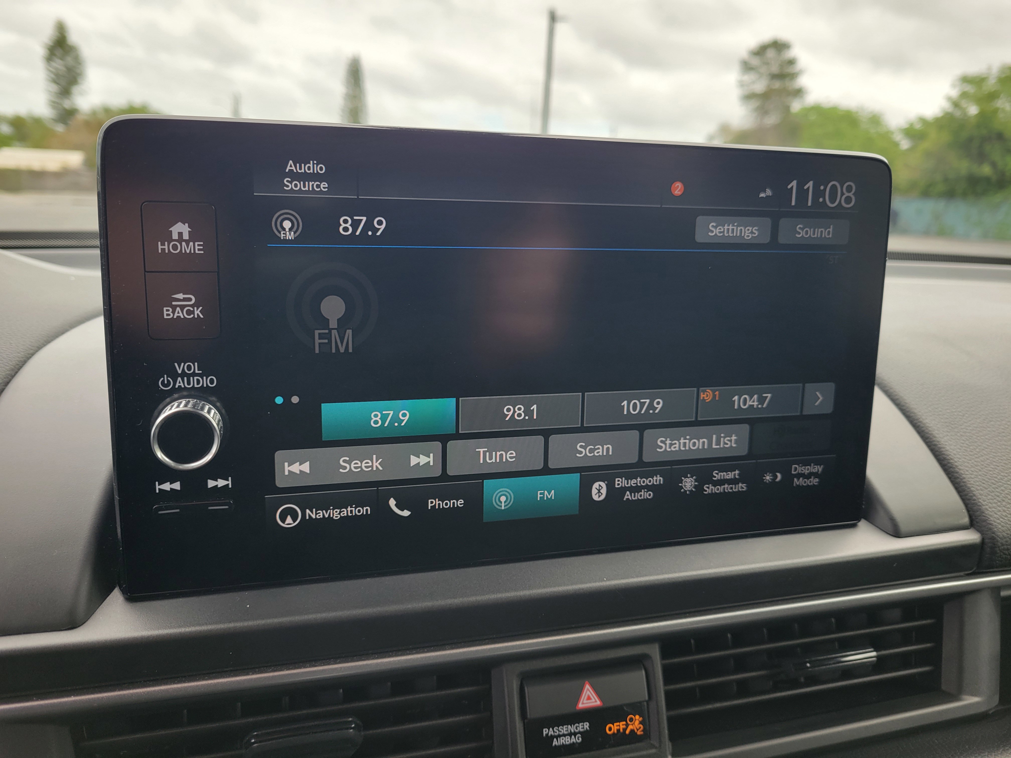 Used 2024 Honda Pilot Touring image 23