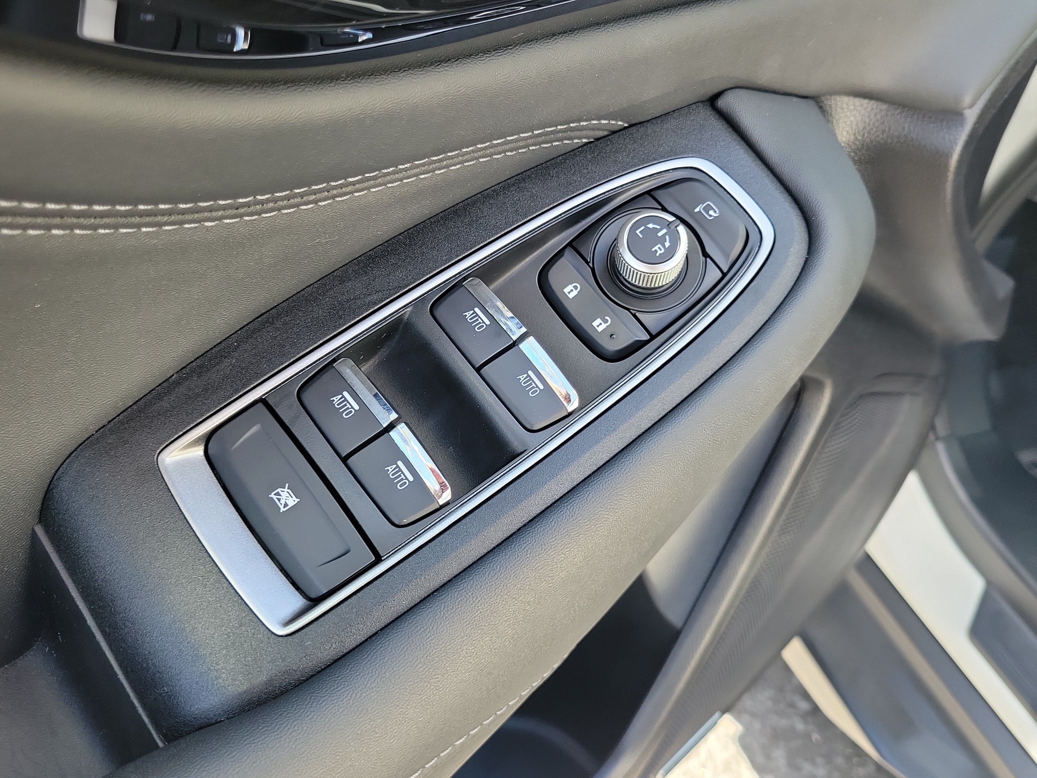 Used 2023 Subaru Outback Touring AWD/4WD image 20