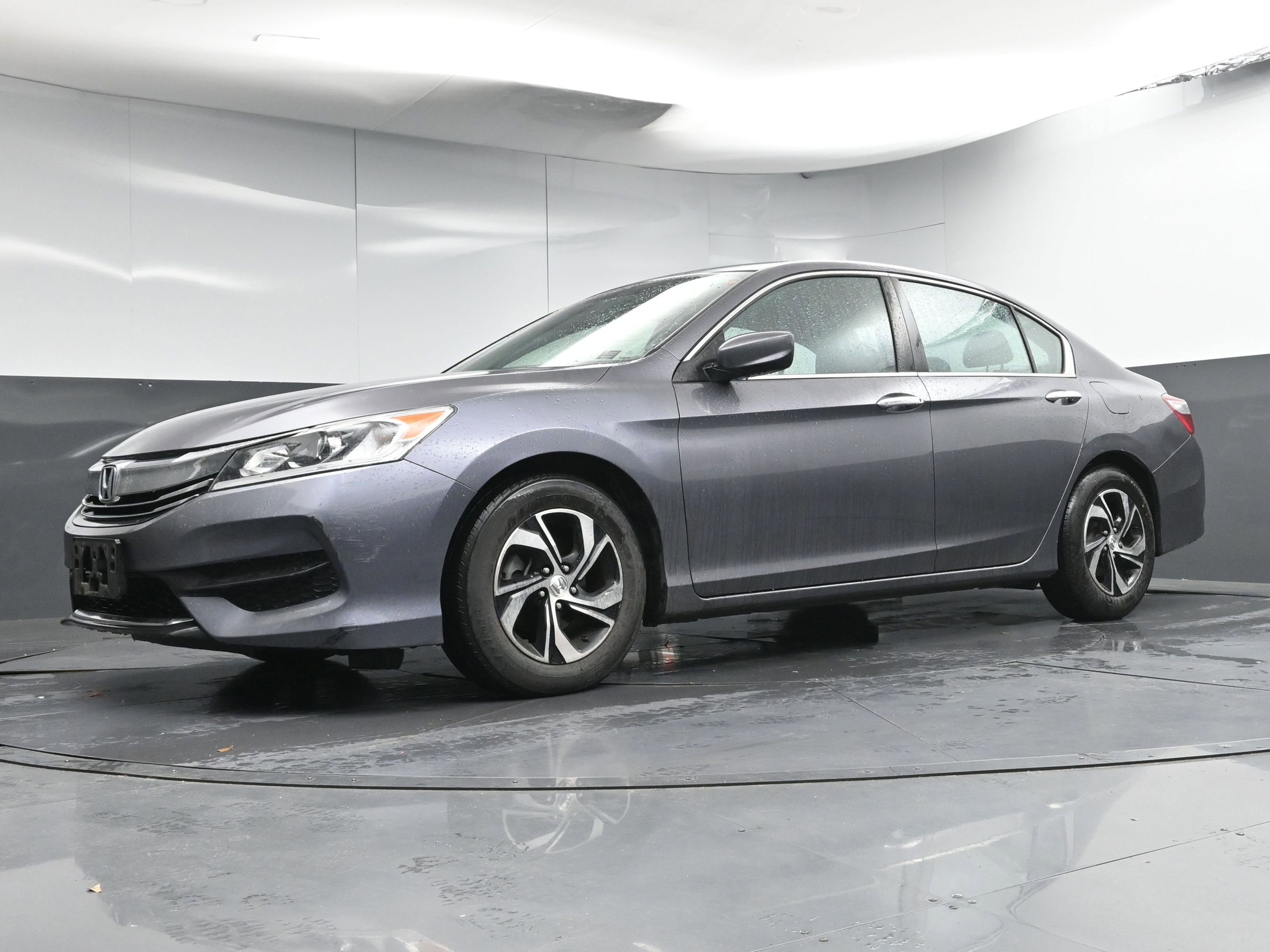Used 2017 Honda Accord LX image 21