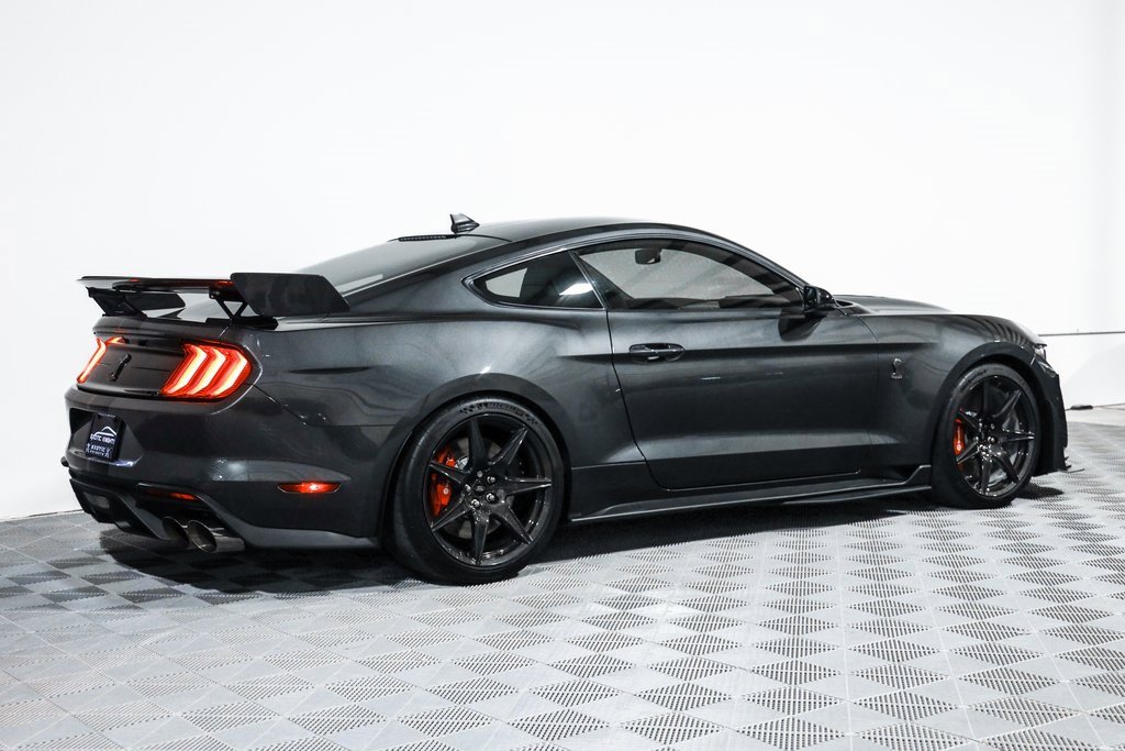 Used 2020 Ford Mustang Shelby GT500 w/ Carbon Fiber Track Pack image 4