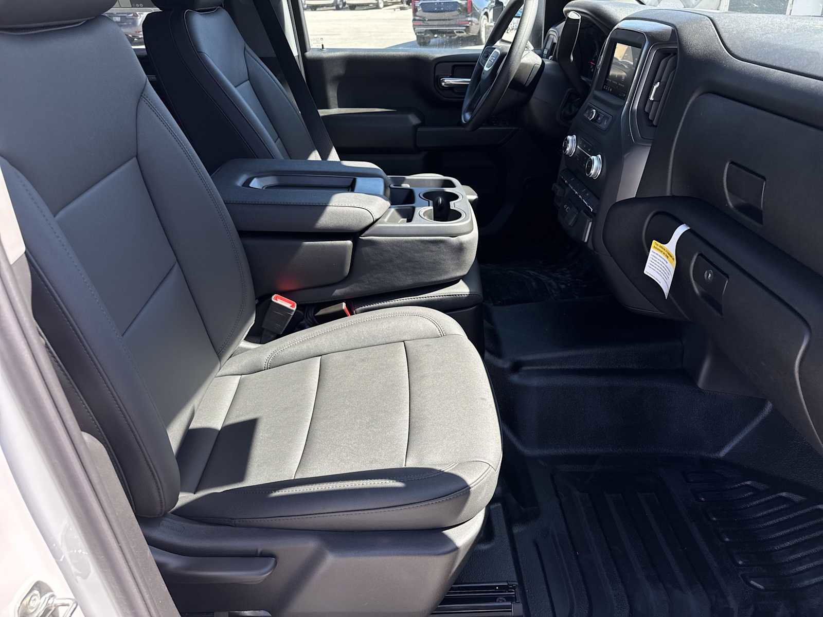 New 2025 GMC Sierra 3500 Pro w/ Convenience Package image 32