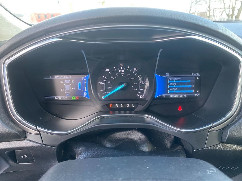 Used 2018 Ford Fusion S image 18