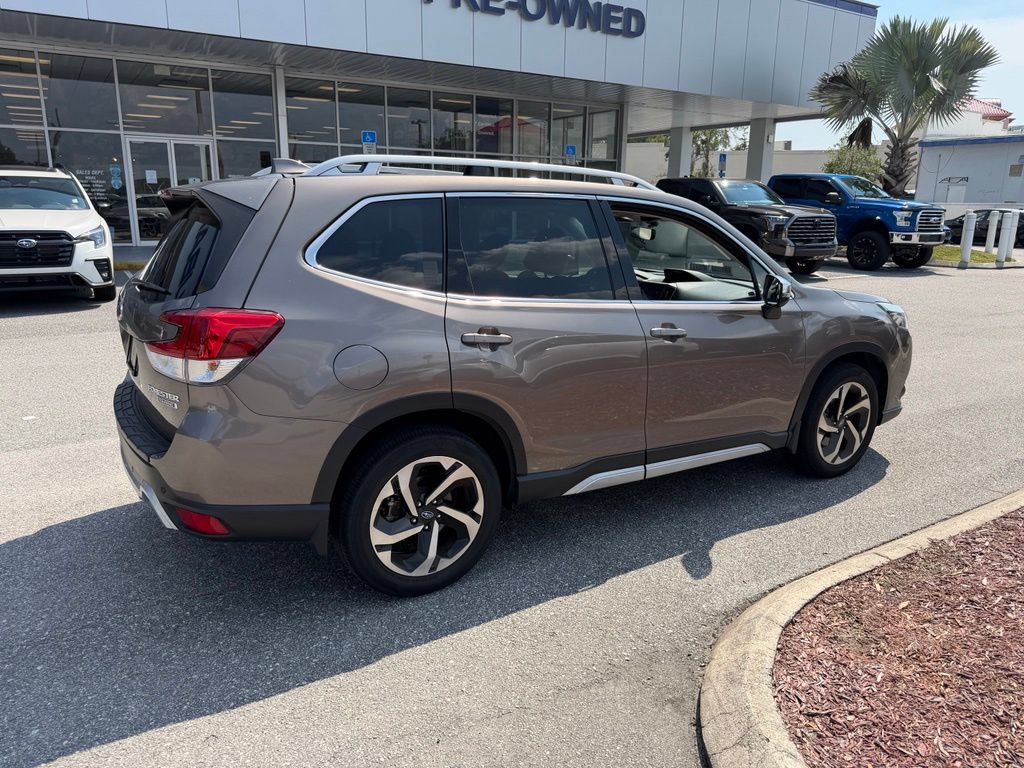 Used 2023 Subaru Forester Touring w/ Popular Package #3 AWD/4WD image 3