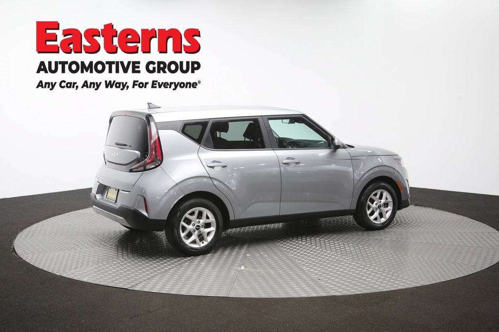 Used 2023 Kia Soul LX w/ Option Group 015 FWD image 42
