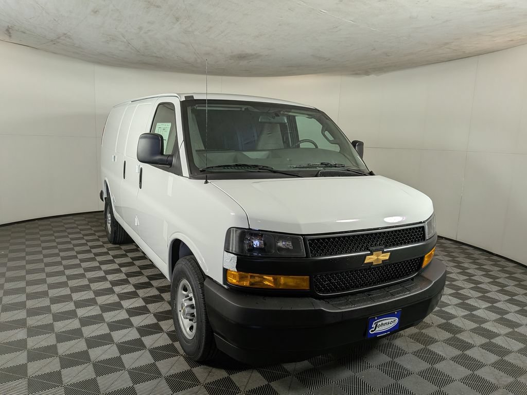 New 2026 Chevrolet Express 2500 w/ Driver Convenience Package RWD image 5