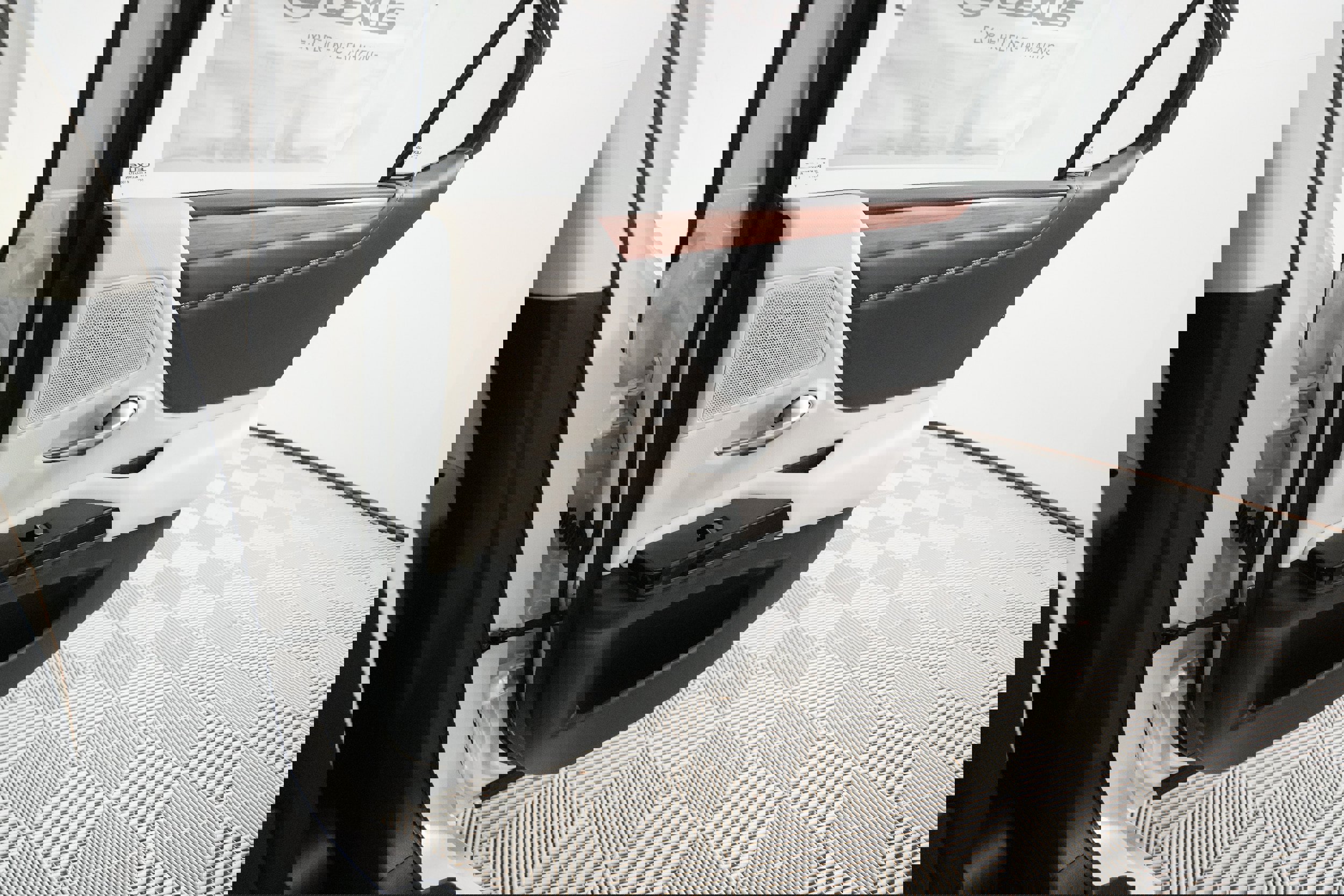 New 2025 Lexus ES 350 w/ Premium Package image 15