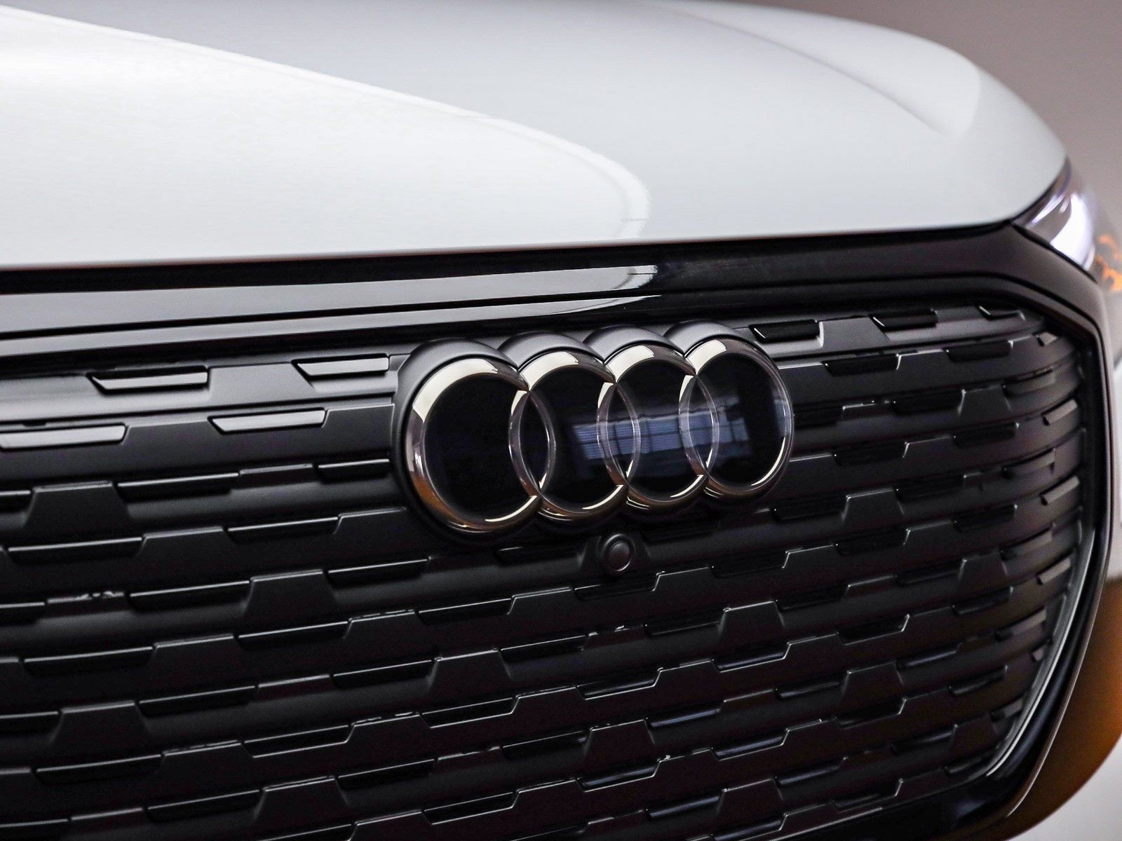 New 2026 Audi Q4 e-tron Premium image 7