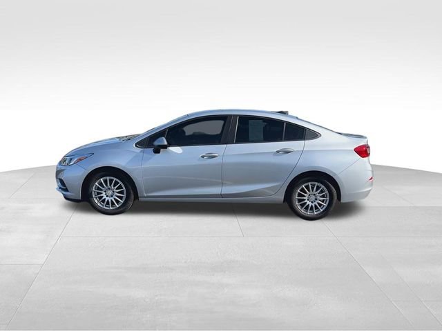 Used 2018 Chevrolet Cruze LS image 6
