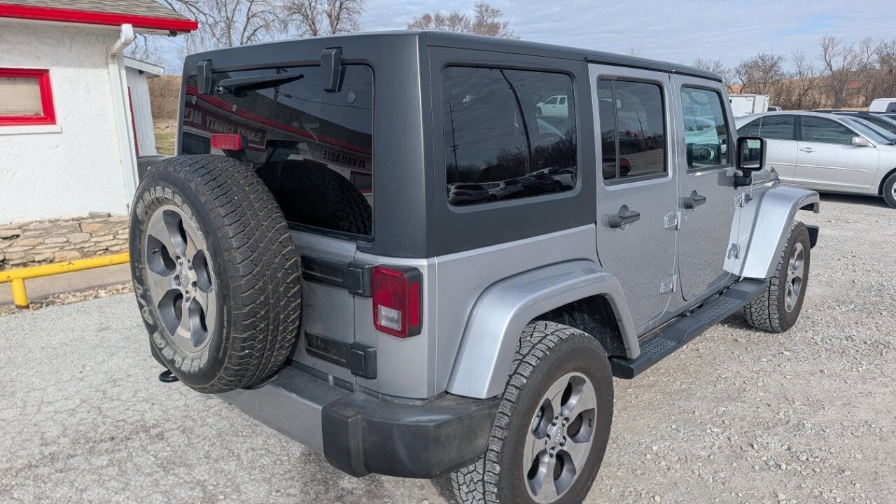 Used 2017 Jeep Wrangler Unlimited Sahara image 3