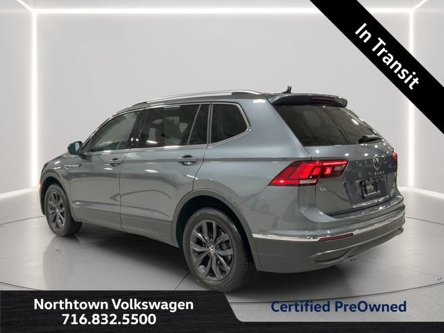 Used 2024 Volkswagen Tiguan SE w/ Panoramic Sunroof Package AWD/4WD image 3