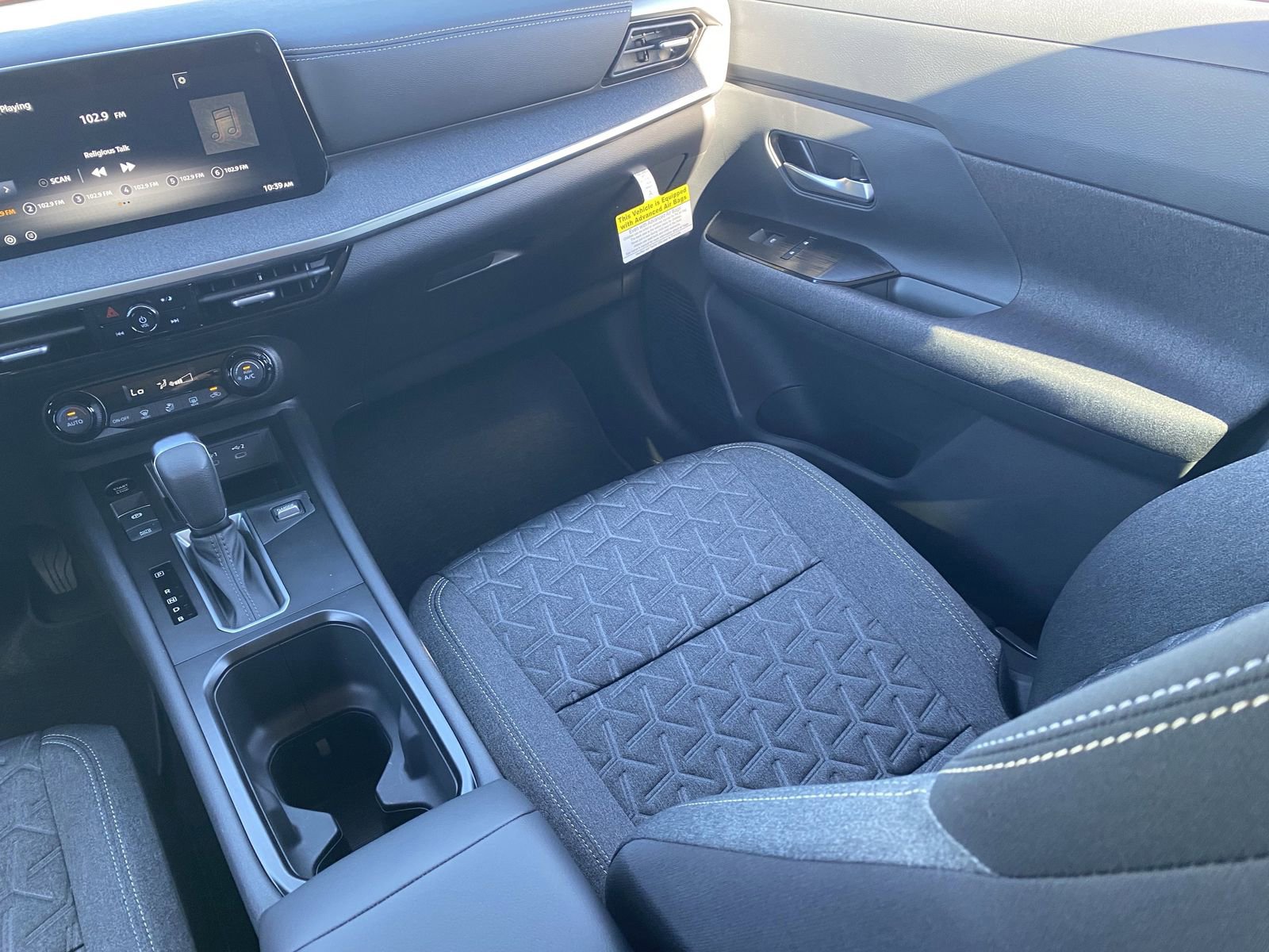 New 2026 Nissan Kicks SV FWD image 17